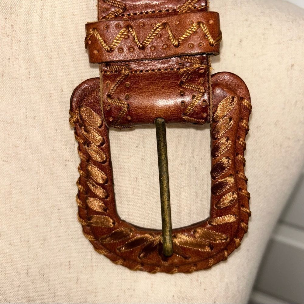 Another Line Tooled Leather Buckle Statement Belt - Picture 3 of 7